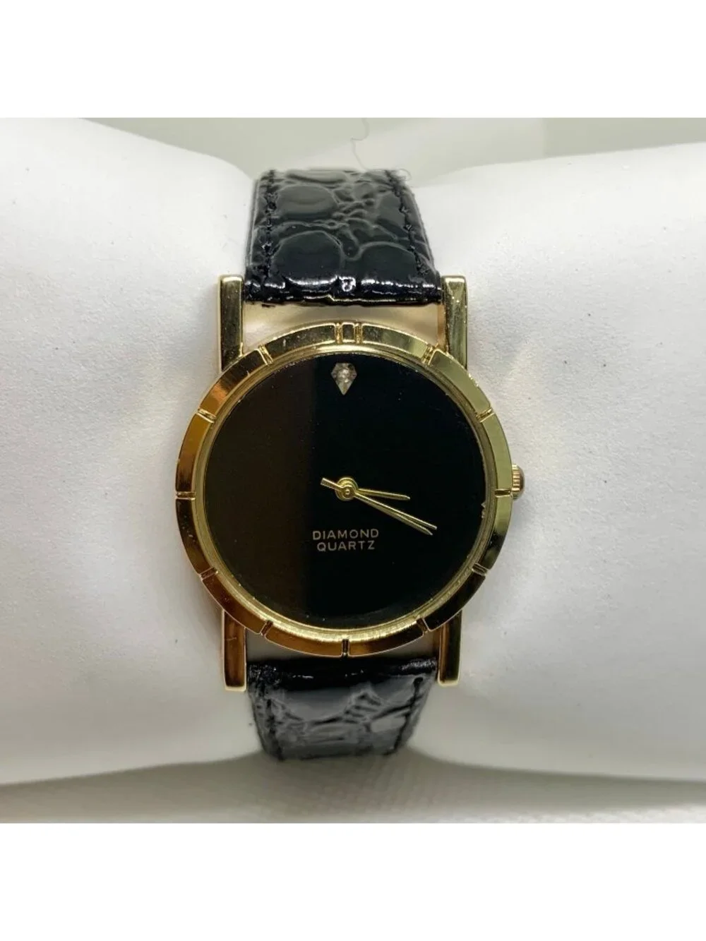 Vintage Diamond quartz watch gold tone 31mm black dial leather band running